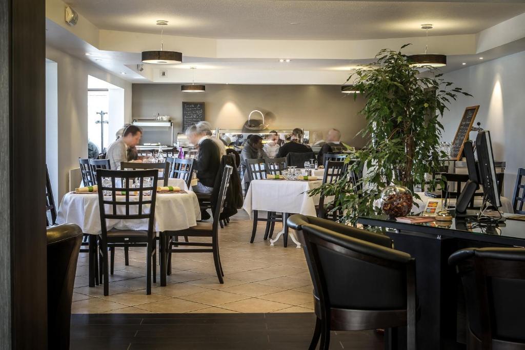 Initial By Balladins Geneve / St-Genis-Pouilly サン・ジュニ・プイイ エクステリア 写真